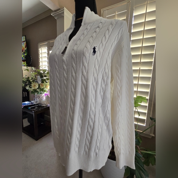 Sweater - Picture 2 of 7